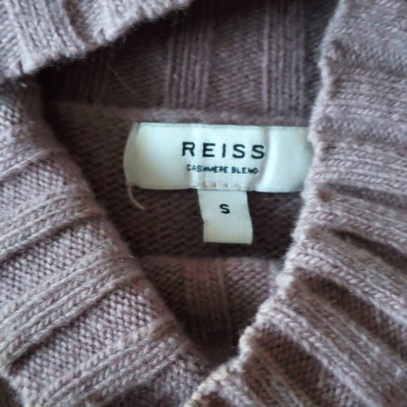 ๐ HOST PICK ๐ Reiss ๐ฌ๐ง Wool/Cashmere Oversized Sweater - Picture 9 of 10